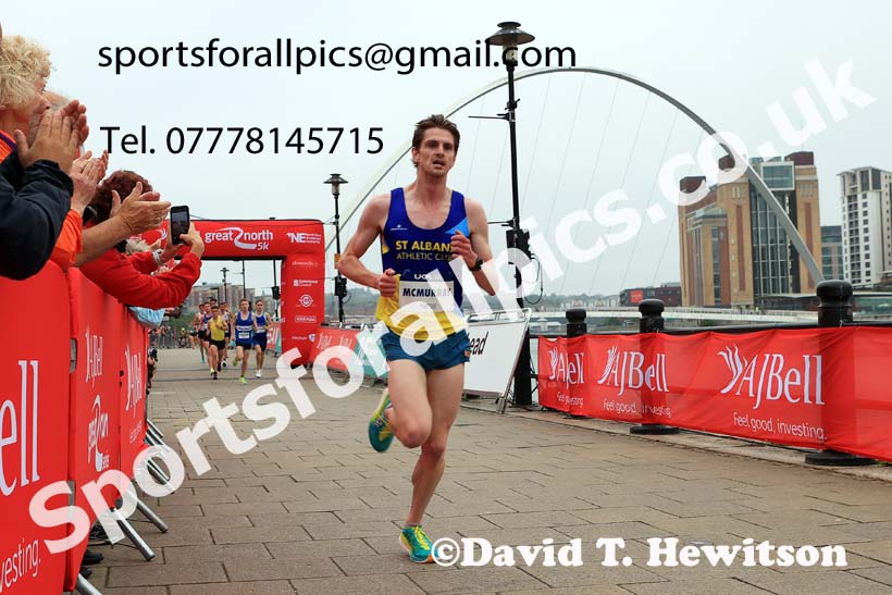 Mens 2024 UK Athletics 5k Road Champs., Newcastle/Gateshead Quayside.  Photo: David T. Hewitson/Sports for All Pics